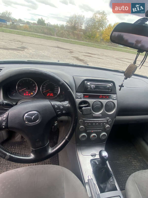 Лифтбек Mazda 6 2003 в Карловке