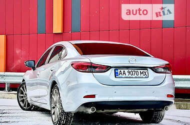 Седан Mazda 6 2016 в Киеве