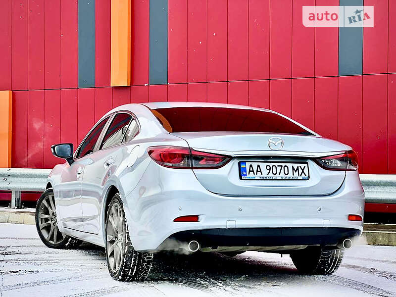 Седан Mazda 6 2016 в Киеве