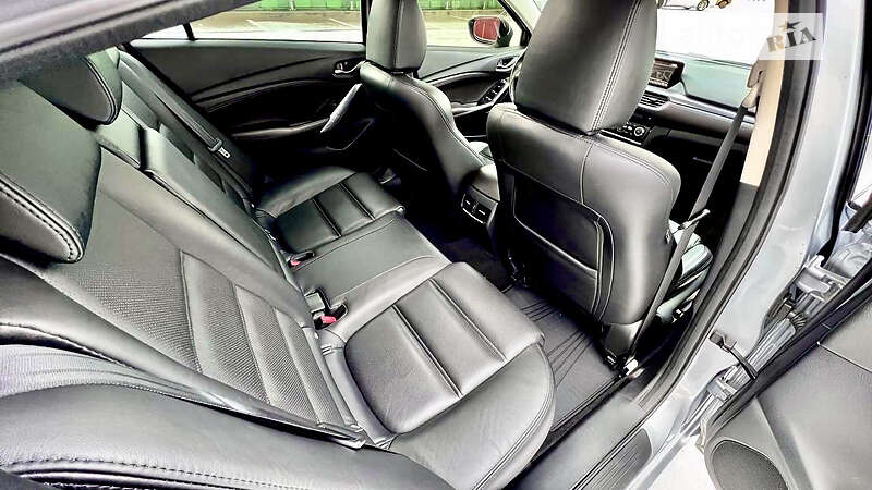 Седан Mazda 6 2016 в Киеве
