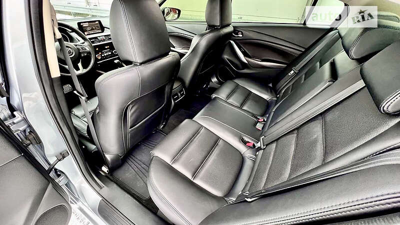 Седан Mazda 6 2016 в Киеве