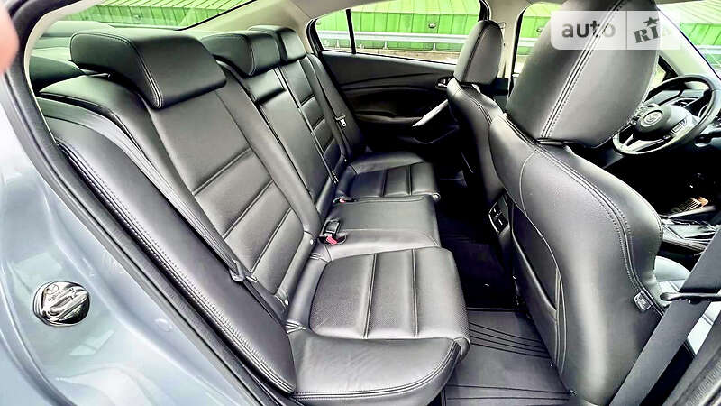 Седан Mazda 6 2016 в Киеве