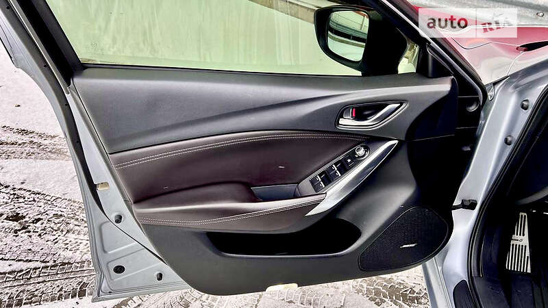 Седан Mazda 6 2016 в Киеве