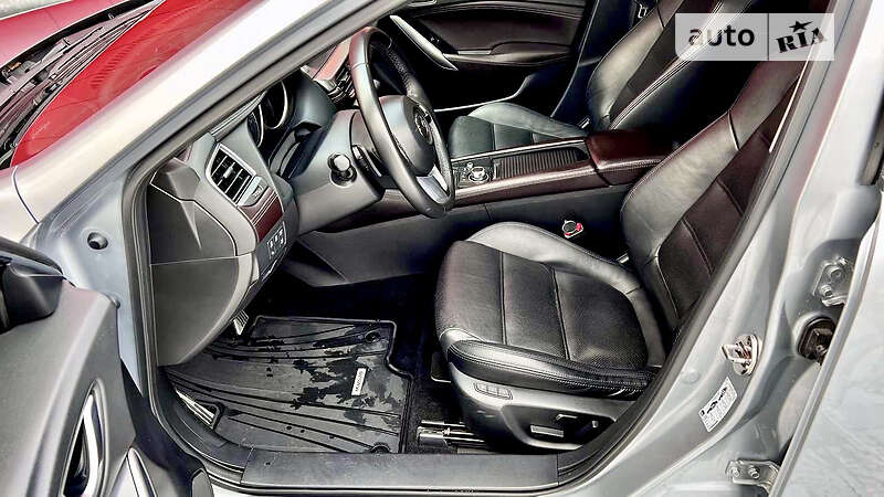 Седан Mazda 6 2016 в Киеве