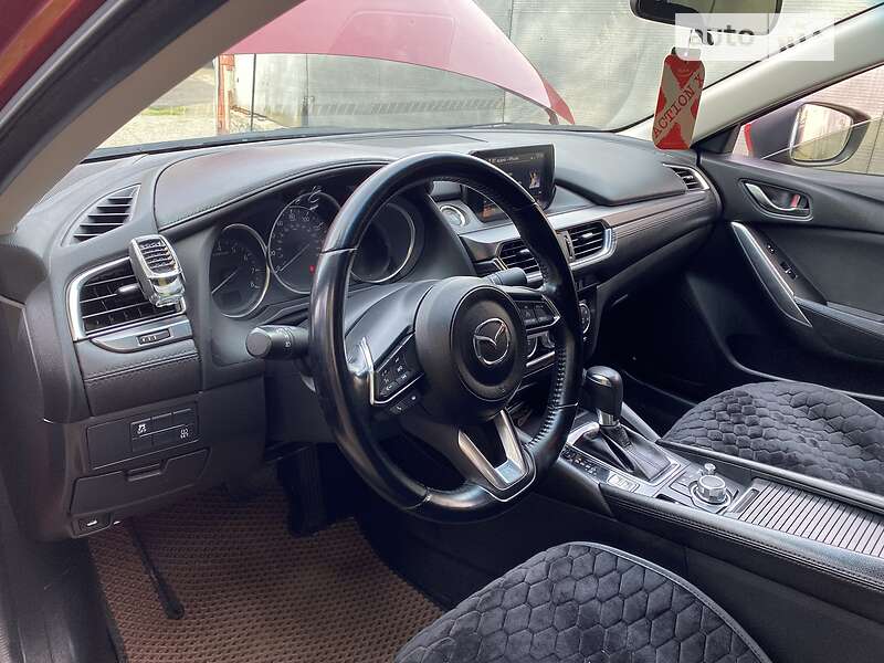 Седан Mazda 6 2016 в Кременчуге