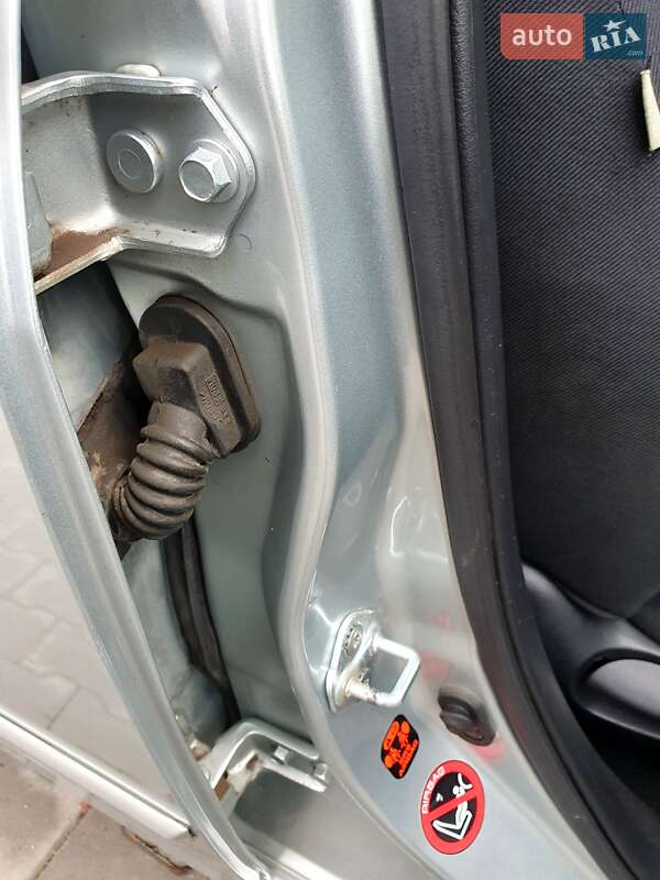 Седан Mazda 6 2005 в Киеве