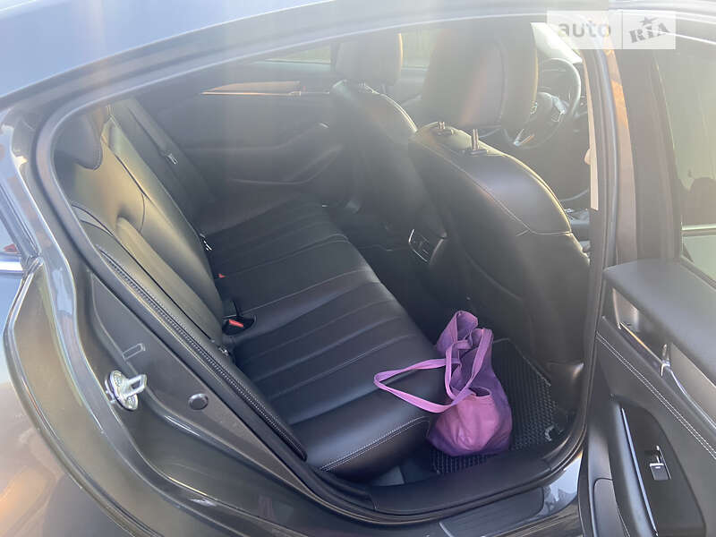Седан Mazda 6 2018 в Києві