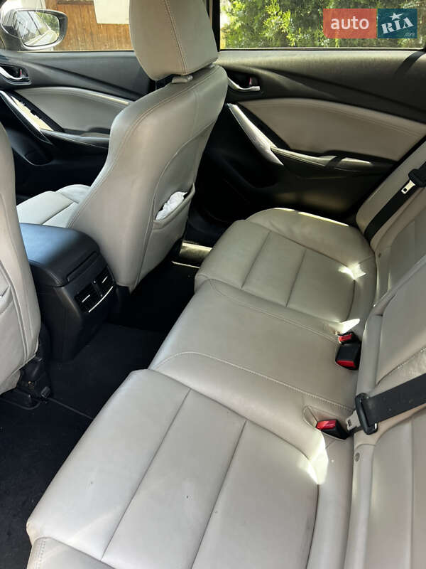 Седан Mazda 6 2013 в Миколаєві