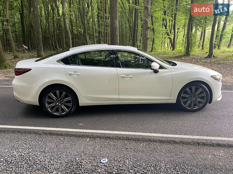 Седан Mazda 6 2019 в Луцке