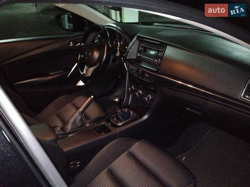 Седан Mazda 6 2014 в Киеве