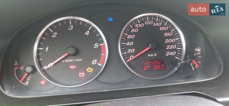Универсал Mazda 6 2004 в Черновцах