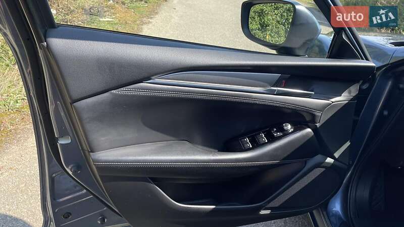 Седан Mazda 6 2018 в Львове