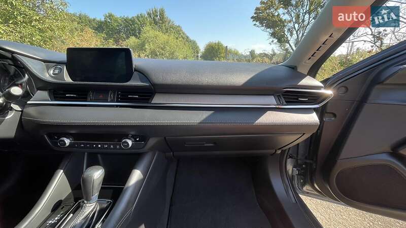 Седан Mazda 6 2018 в Львове
