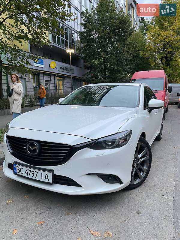 Седан Mazda 6 2016 в Львові