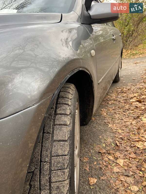 Седан Mazda 6 2003 в Києві
