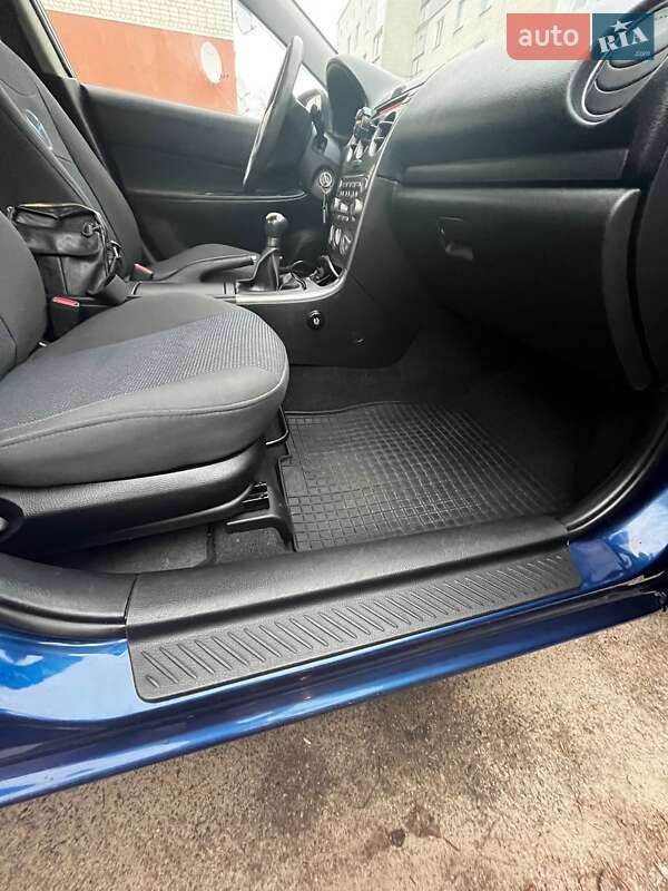 Седан Mazda 6 2004 в Чернігові фото 3 Седан Mazda 6 2004 в Чернігові