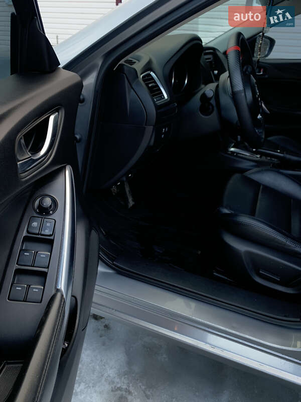 Седан Mazda 6 2014 в Ивано-Франковске