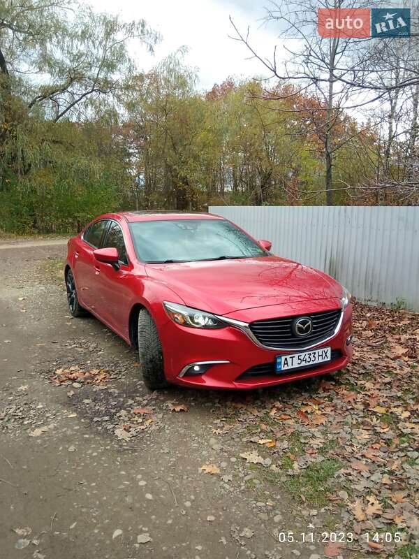 Седан Mazda 6 2015 в Надворной