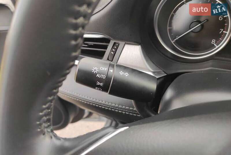 Седан Mazda 6 2019 в Киеве