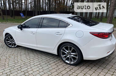 Седан Mazda 6 2014 в Новояворовске