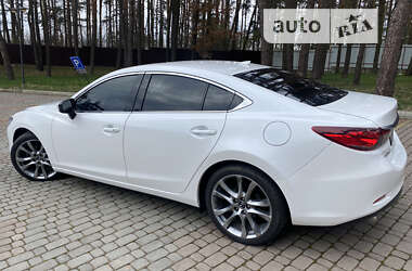 Седан Mazda 6 2014 в Новояворовске