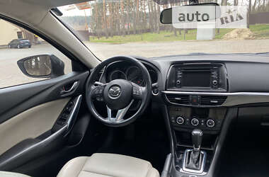 Седан Mazda 6 2014 в Новояворовске