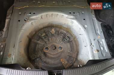 Седан Mazda 6 2004 в Запорожье
