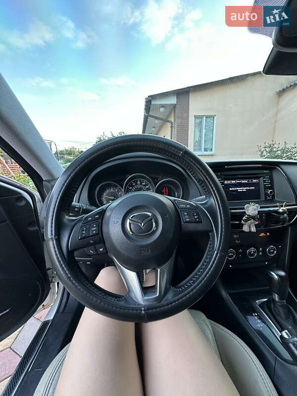 Седан Mazda 6 2014 в Кривом Роге