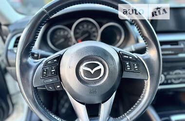 Седан Mazda 6 2015 в Черновцах
