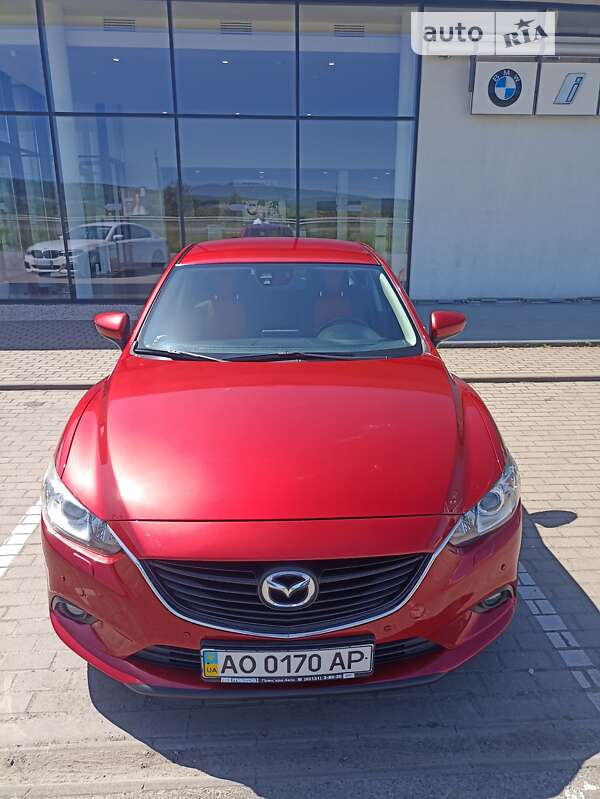 Седан Mazda 6 2016 в Ужгороді