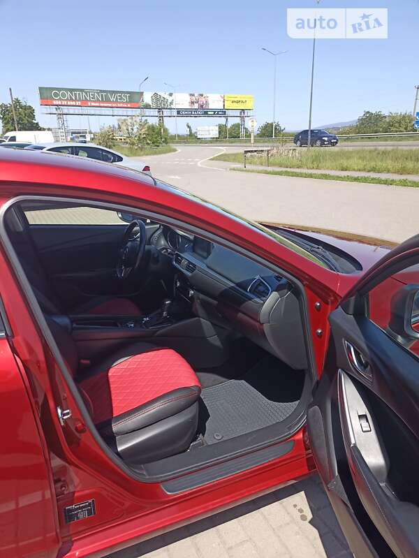 Седан Mazda 6 2016 в Ужгороді