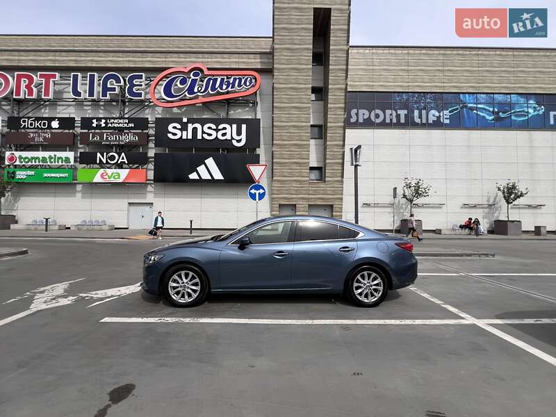 Седан Mazda 6 2015 в Львові