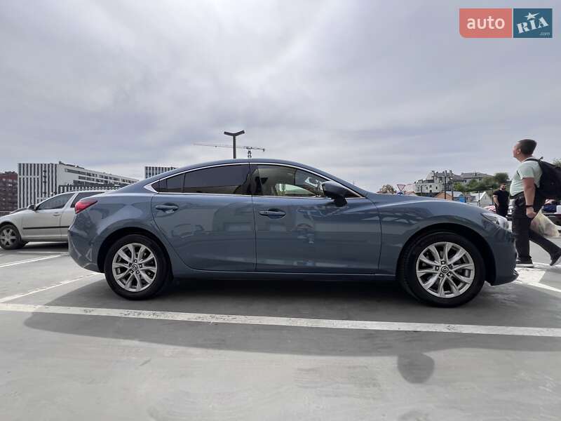 Седан Mazda 6 2015 в Львові