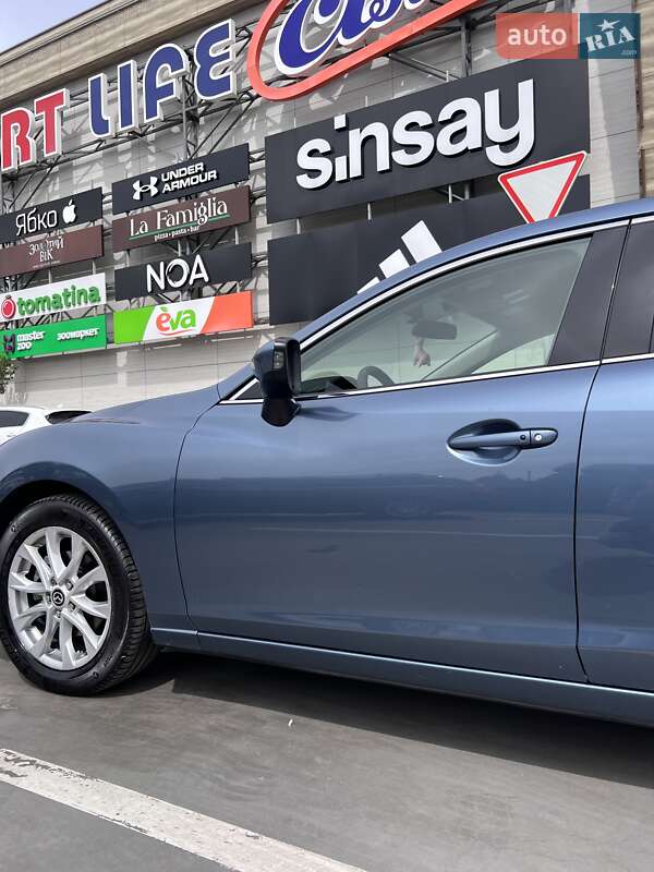 Седан Mazda 6 2015 в Львові