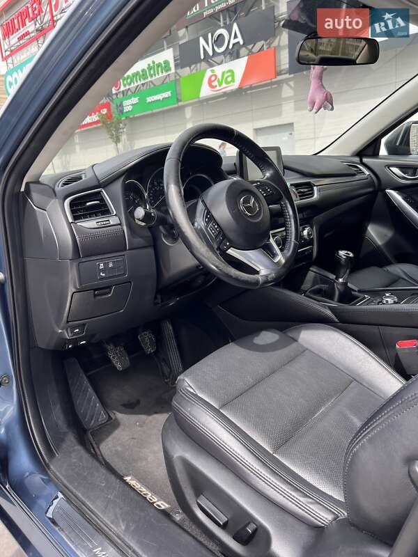 Седан Mazda 6 2015 в Львові