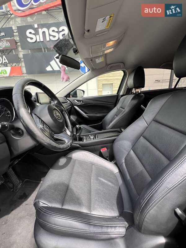 Седан Mazda 6 2015 в Львові