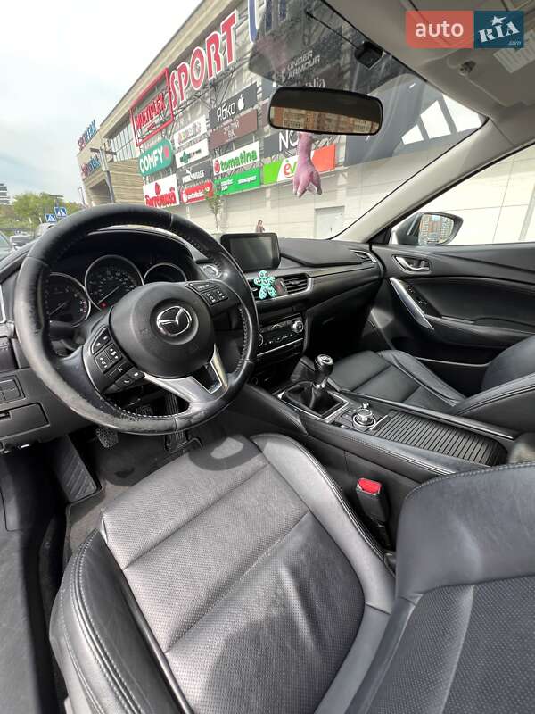 Седан Mazda 6 2015 в Львові