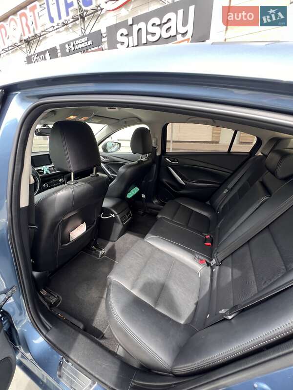 Седан Mazda 6 2015 в Львові