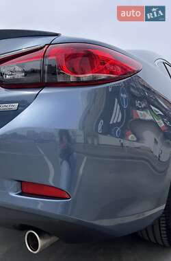 Седан Mazda 6 2015 в Львові