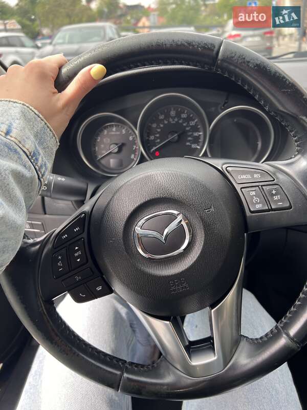 Седан Mazda 6 2015 в Львові