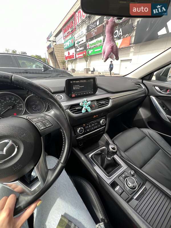 Седан Mazda 6 2015 в Львові