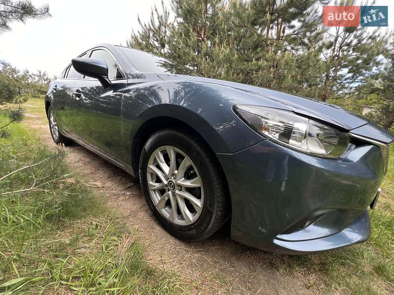 Седан Mazda 6 2015 в Львові