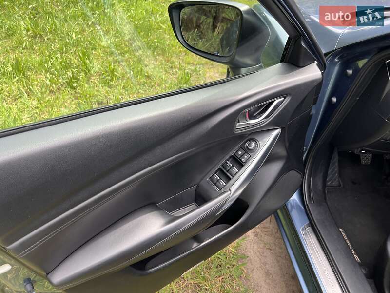 Седан Mazda 6 2015 в Львове