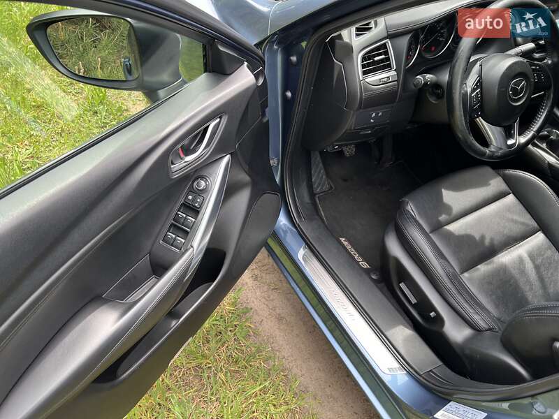 Седан Mazda 6 2015 в Львове