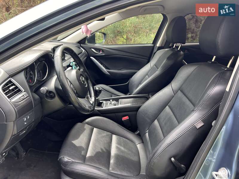 Седан Mazda 6 2015 в Львове