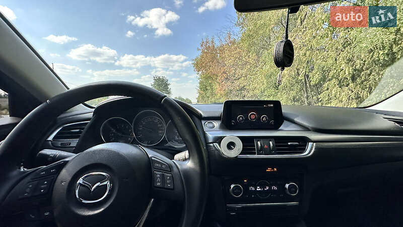 Седан Mazda 6 2016 в Кропивницком
