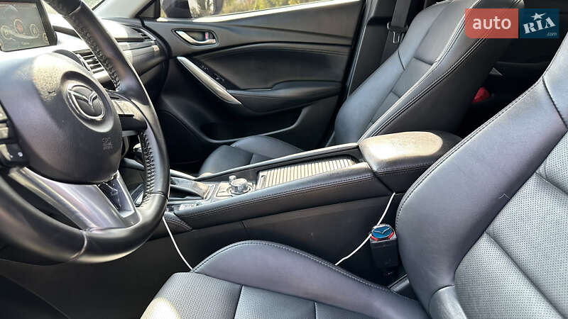 Седан Mazda 6 2016 в Кропивницком