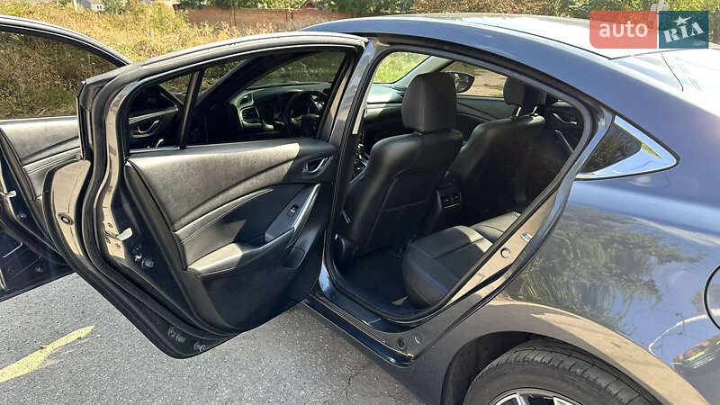 Седан Mazda 6 2016 в Кропивницком