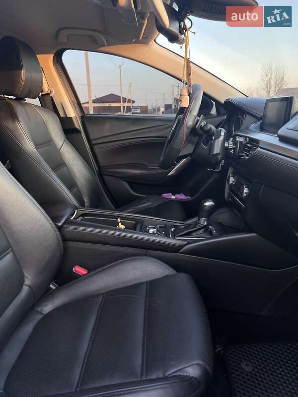 Седан Mazda 6 2017 в Киеве