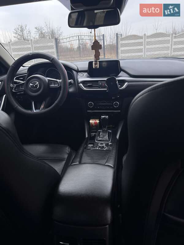 Седан Mazda 6 2017 в Киеве